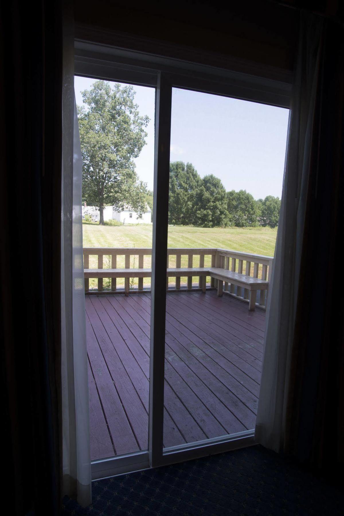 Hampton Falls Inn Buitenkant foto